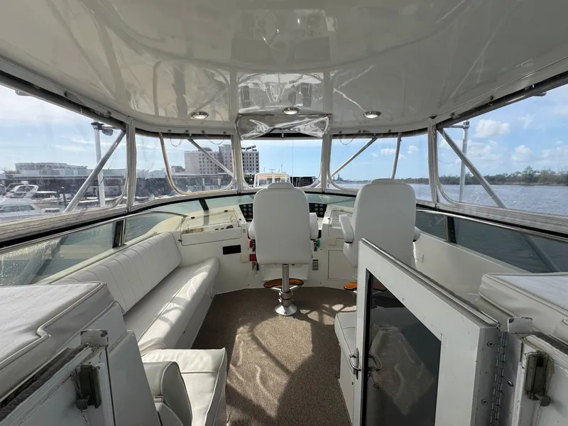 Slide: The Image of Flybridge Looking Forward - 25