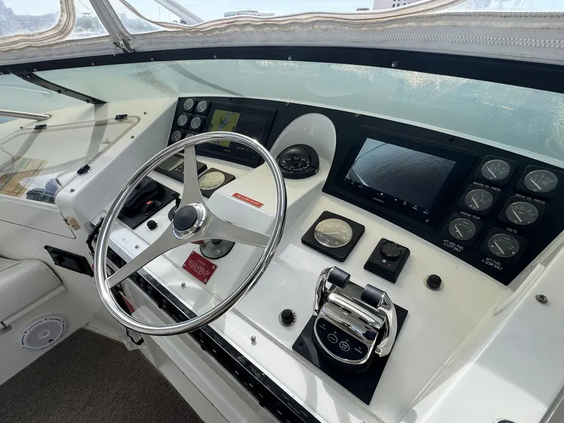 Slide: The Image of Flybridge Helm - 31