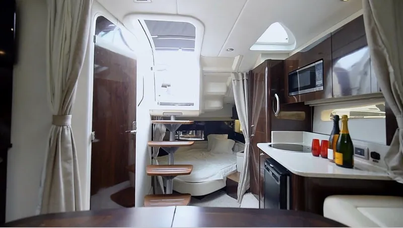 Slide: The Image of Sea Ray 370 Venture 2015 - 2