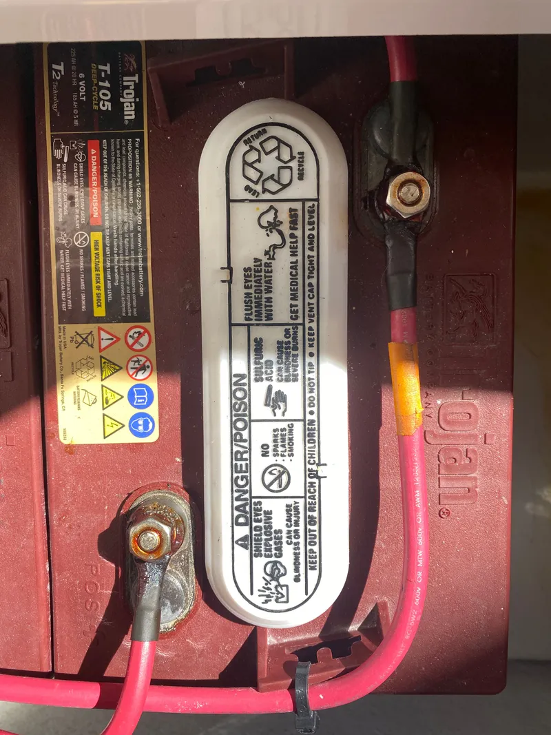 Slide: The Image of Trojan T-105 battery in a 2017 Duffy 22 boat. - 5