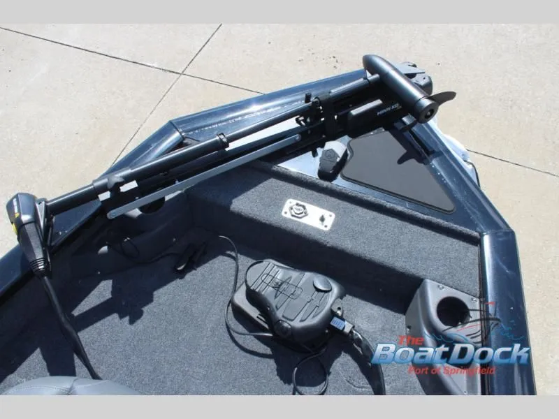 Slide: The Image of Pro Team 175 Crappie Edition 2026 - 28