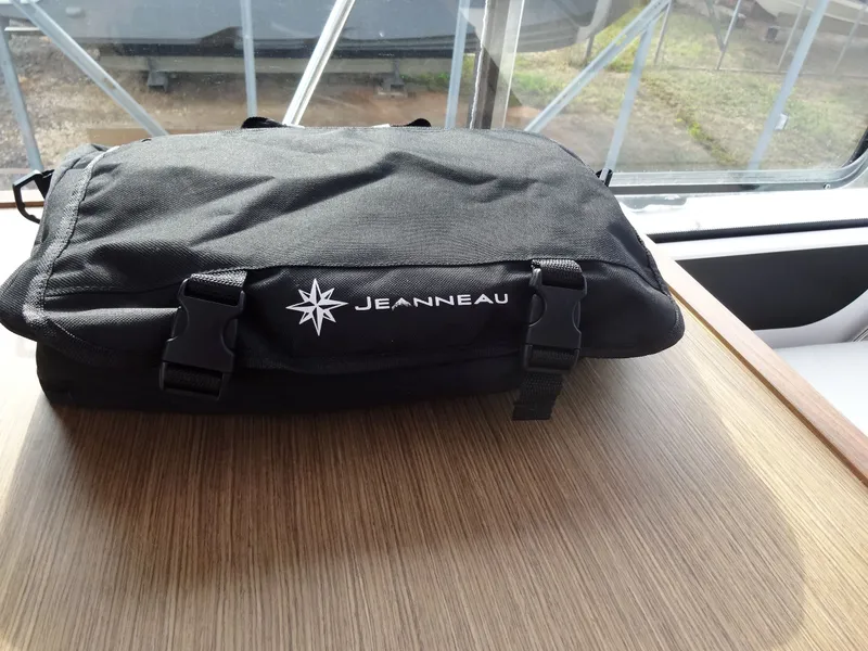 Slide: The Image of Jeanneau NC 895 Merry Fisher 2022 - 81