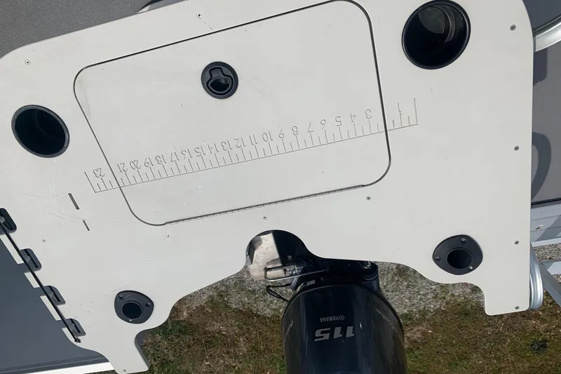 Slide: The Image of Overhead view of a Yamaha G3 V22FC boat motor and measuring board, 2019 model. - 17