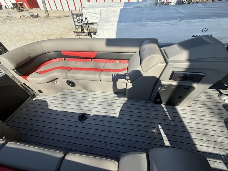 Slide: The Image of Armada Drakkar K248 Tritoon w/250HP Mercury & tandem axle trailer 2025 - 4