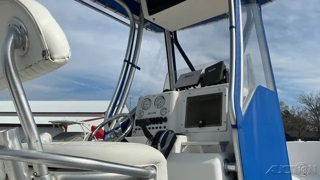 Slide: The Image of Sea Pro 206 Center Console 2005 - 19