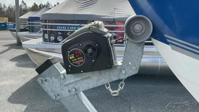 Slide: The Image of Sea Pro 206 Center Console 2005 - 20