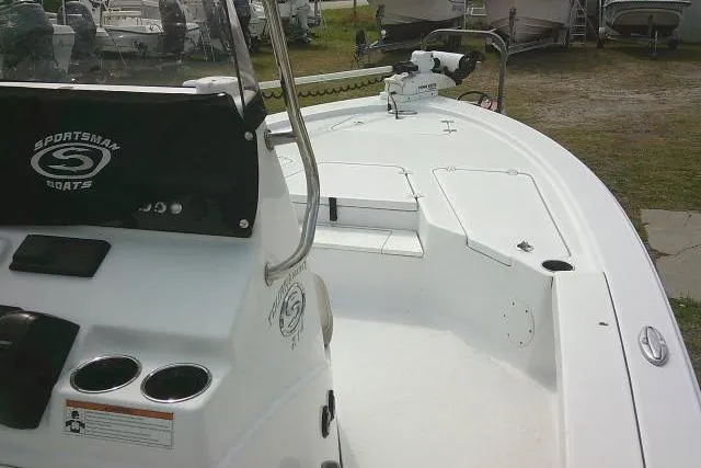 Slide: The Image of 2022 Sportsman Tournament 214 Bay Boat with spacious deck and modern features. - 31