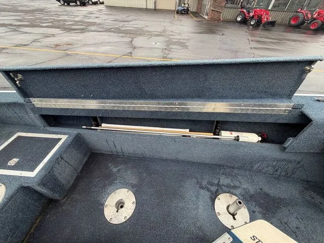 Slide: The Image of Starcraft 170DC 1993 - 24