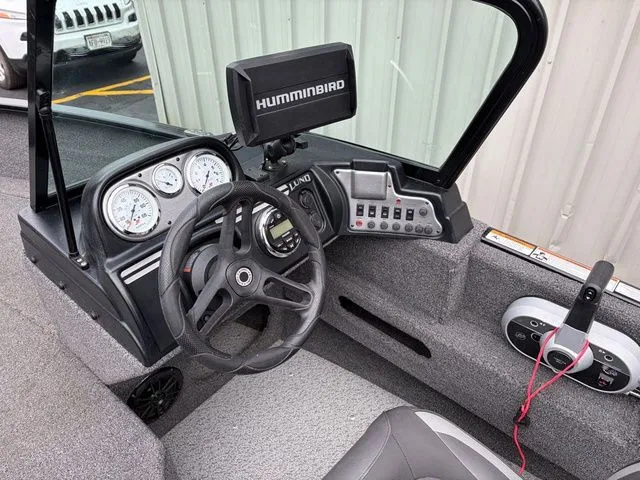 Slide: The Image of Lund 1675 Adventure Sport 2021 - 14