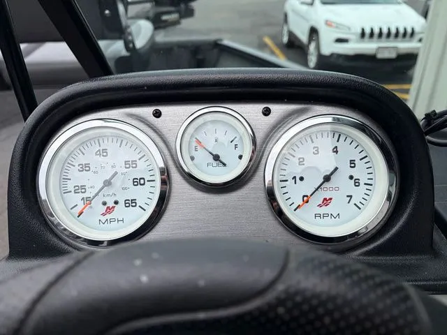 Slide: The Image of Lund 1675 Adventure Sport 2021 - 15