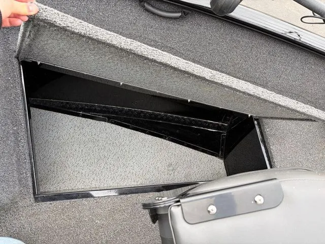 Slide: The Image of Lund 1675 Adventure Sport 2021 - 37