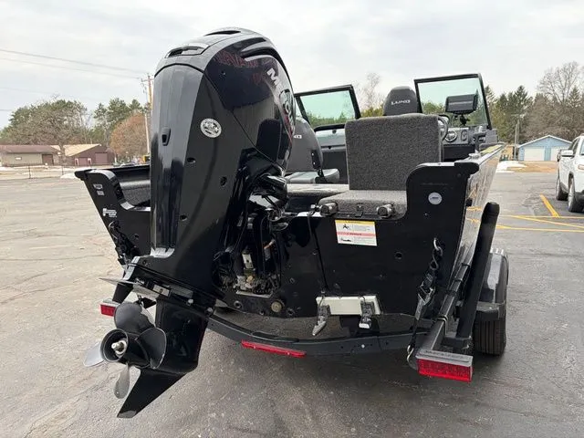 Slide: The Image of Lund 1675 Adventure Sport 2021 - 6