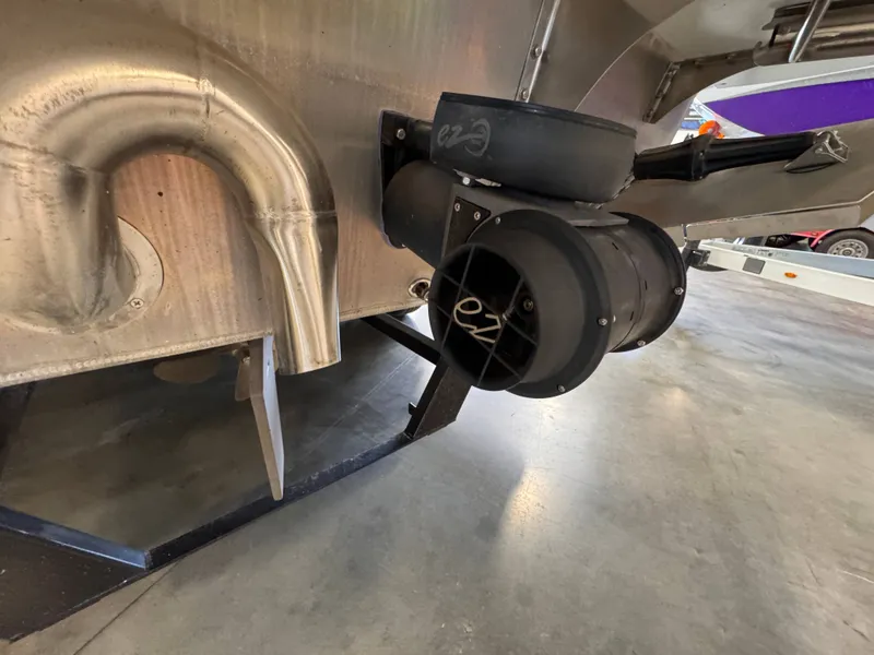 Slide: The Image of Montara Surf Boss 2.0 2021 boat propulsion and exhaust system. - 5