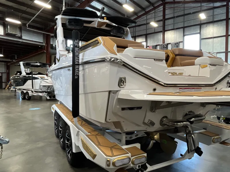Slide: The Image of Nautique Super Air Nautique G23 Paragon 2026 - 5