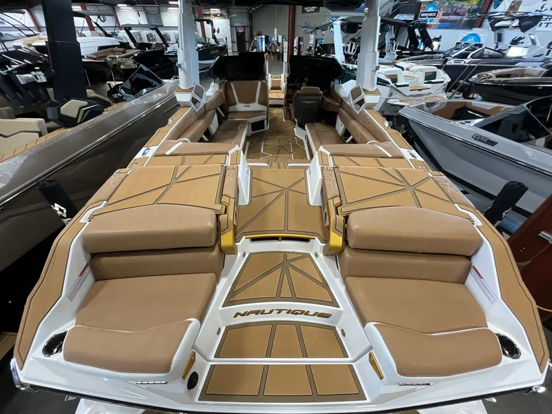 Slide: The Image of Nautique Super Air Nautique G23 Paragon 2026 - 8