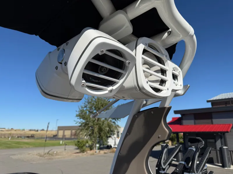 Slide: The Image of Speakers on a 2020 Centurion Ri237 boat, close-up view. - 17