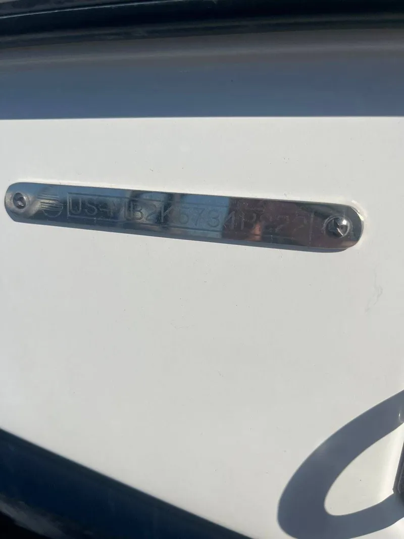 Slide: The Image of Serial number plate on Malibu Wakesetter 22 LSV 2022 boat. - 14