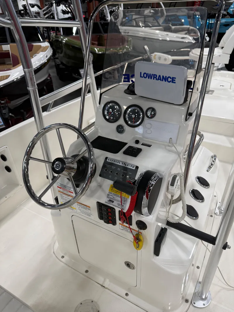 Slide: The Image of 2018 Bayliner Element F21 helm with Lowrance electronics. - 18