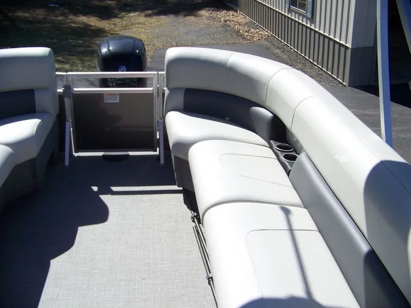 Slide: The Image of Interior of 2024 Starcraft LX 20 R pontoon boat. - 5