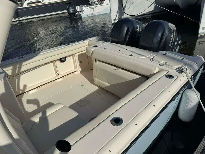 Slide: The Image of Interior of a 2022 Grady-White FREEDOM boat with Yamaha engines. - 22