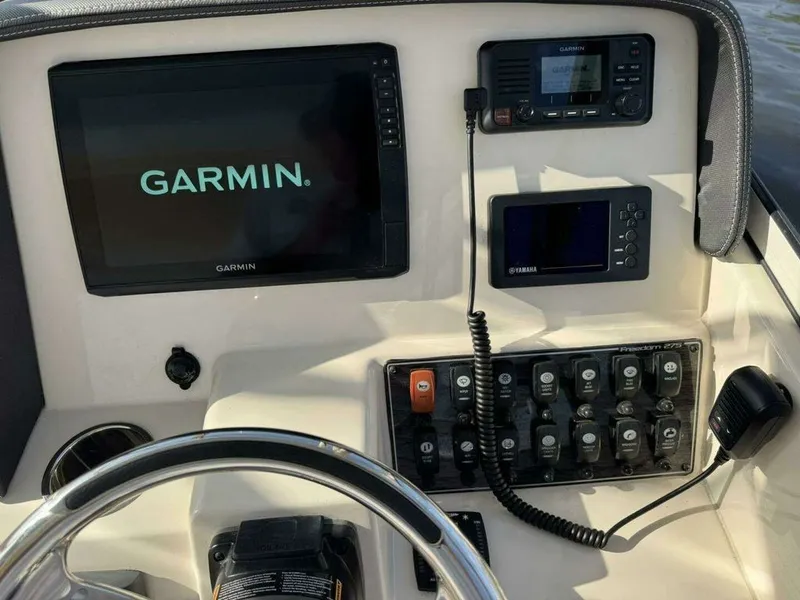 Slide: The Image of Grady-White FREEDOM 2022 - 5