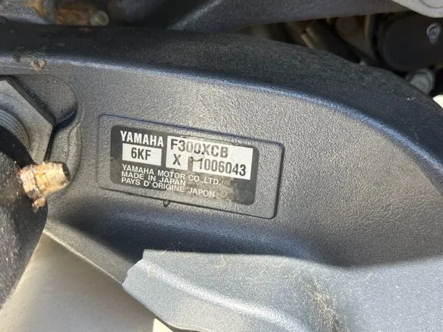 Slide: The Image of Yamaha F300XCB engine on Key West 239 FS, year 2022. - 14