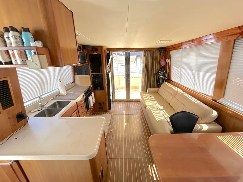 Slide: The Image of Mainship 400 Trawler 2004 - 32