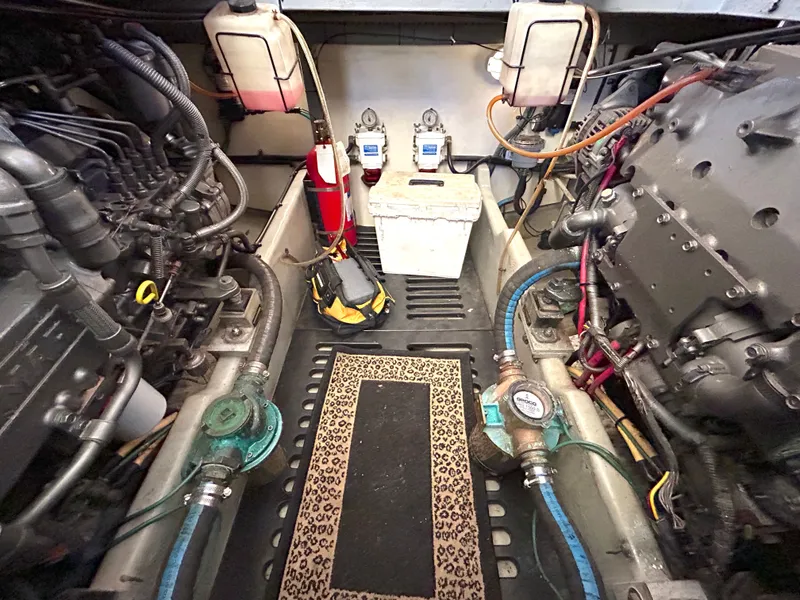 Slide: The Image of Mainship 400 Trawler 2004 - 62
