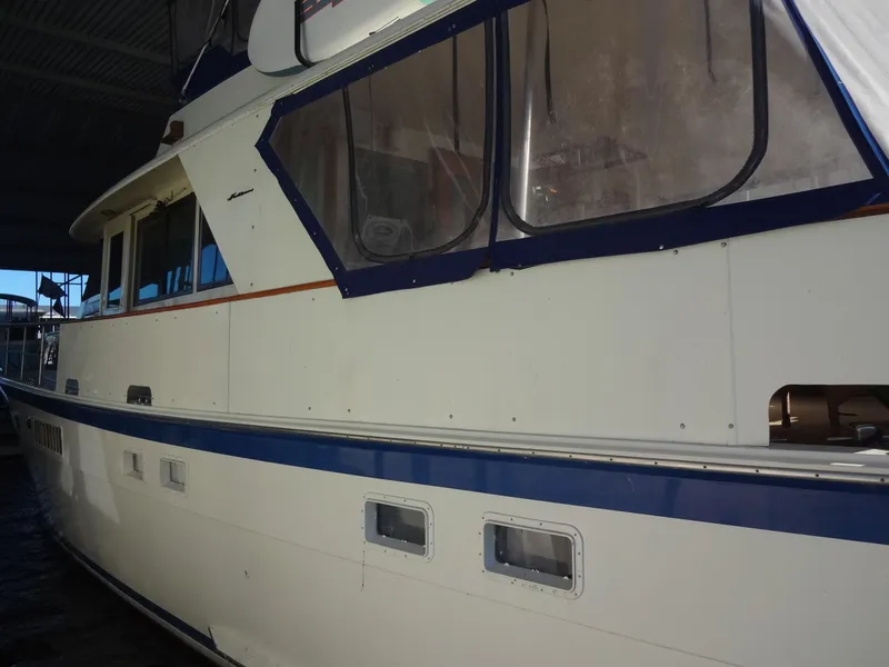 Slide: The Image of Hatteras 53 Motor Yacht 1977 - 10