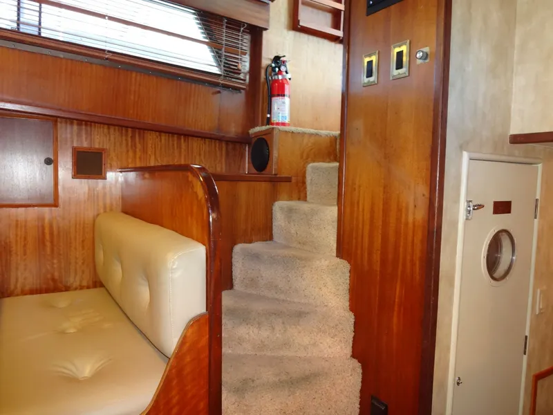 Slide: The Image of Hatteras 53 Motor Yacht 1977 - 102