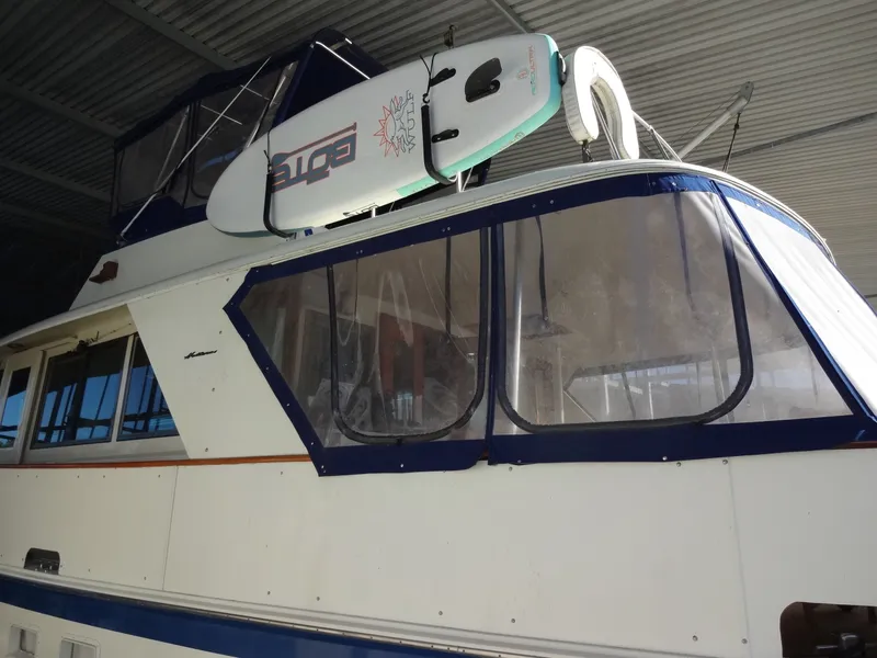 Slide: The Image of Hatteras 53 Motor Yacht 1977 - 11