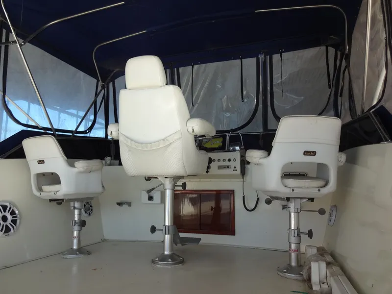 Slide: The Image of Hatteras 53 Motor Yacht 1977 - 118