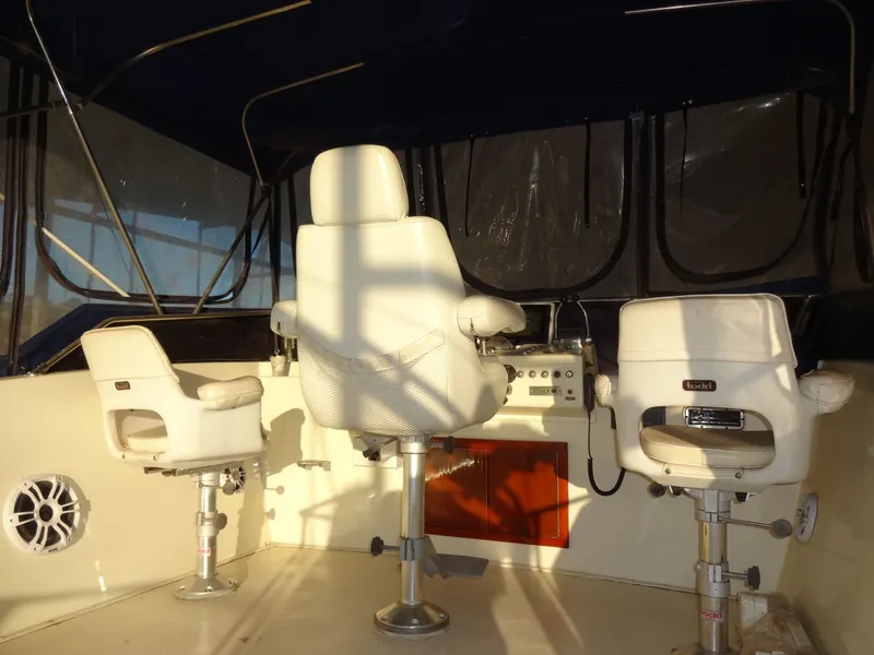 Slide: The Image of Hatteras 53 Motor Yacht 1977 - 144