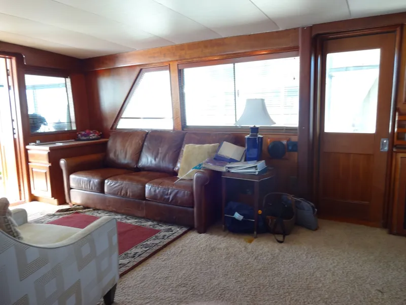 Slide: The Image of Hatteras 53 Motor Yacht 1977 - 17