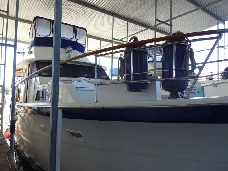 Slide: The Image of Hatteras 53 Motor Yacht 1977 - 2