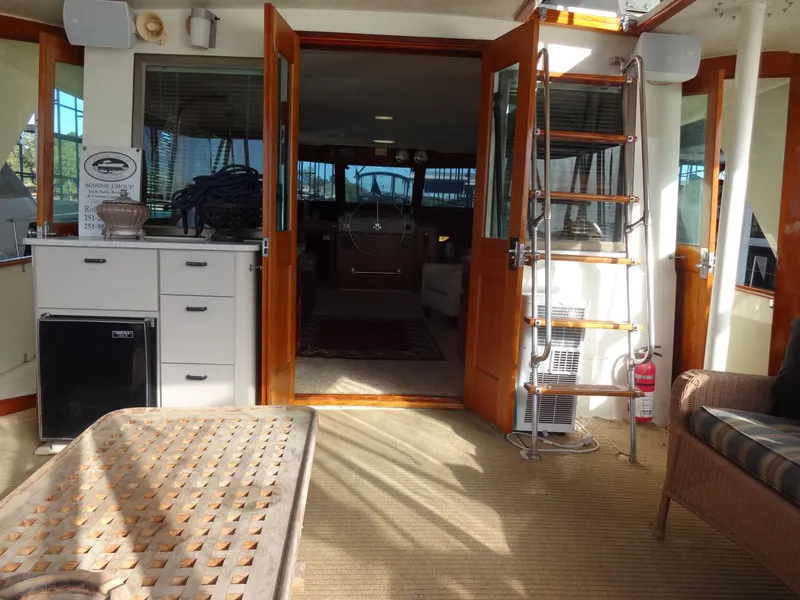 Slide: The Image of Hatteras 53 Motor Yacht 1977 - 25