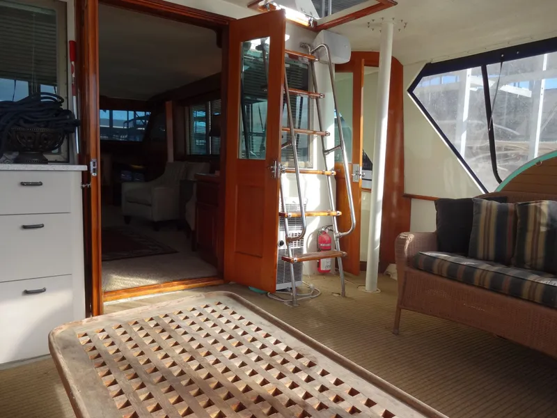 Slide: The Image of Hatteras 53 Motor Yacht 1977 - 27