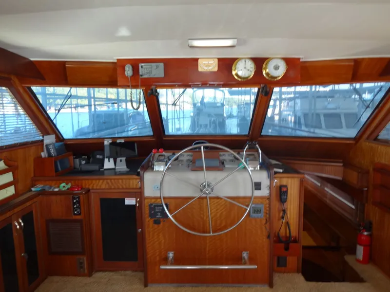 Slide: The Image of Hatteras 53 Motor Yacht 1977 - 36