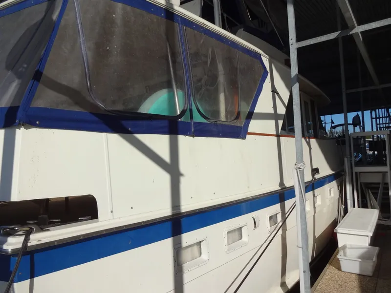 Slide: The Image of Hatteras 53 Motor Yacht 1977 - 5