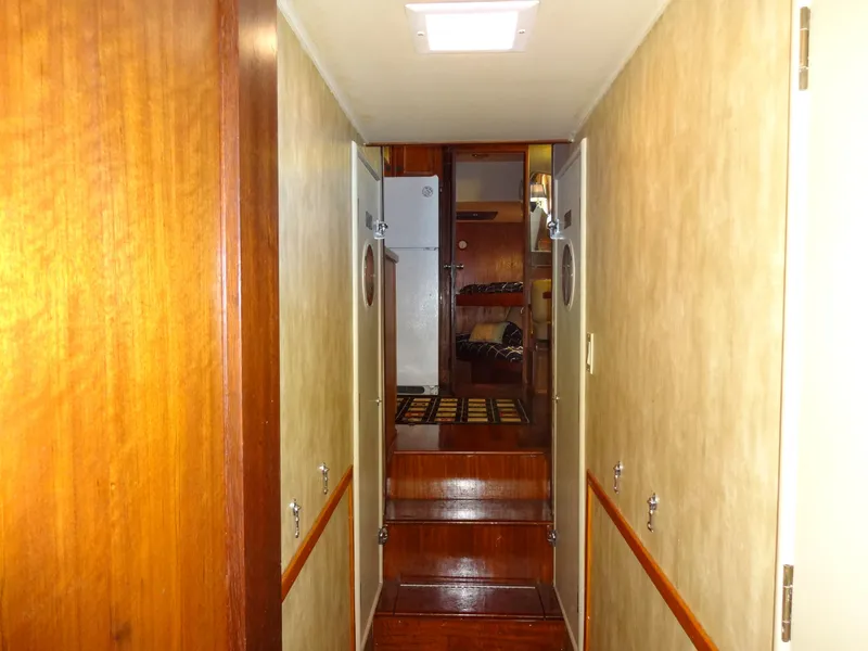 Slide: The Image of Hatteras 53 Motor Yacht 1977 - 72