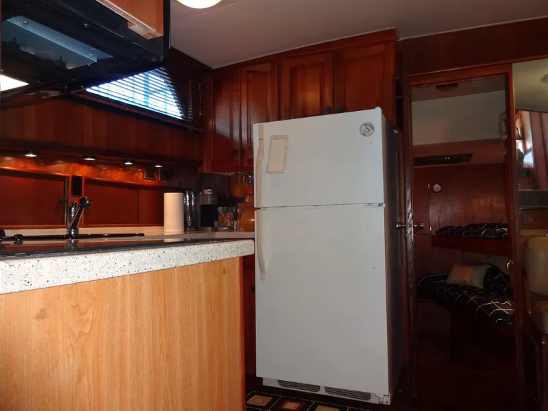 Slide: The Image of Hatteras 53 Motor Yacht 1977 - 74