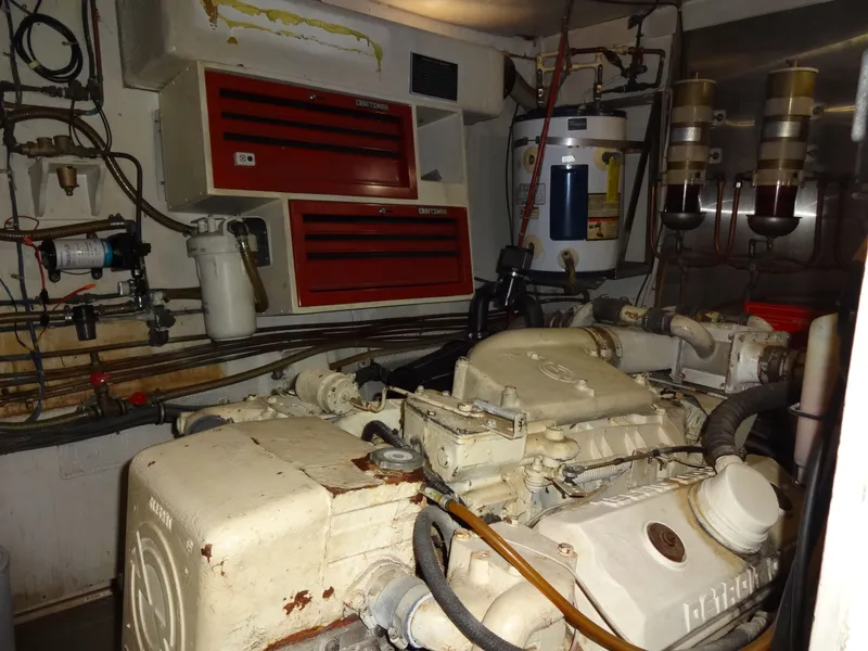 Slide: The Image of Hatteras 53 Motor Yacht 1977 - 86