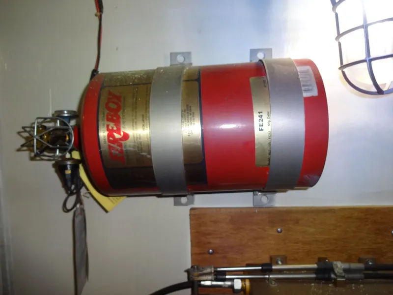 Slide: The Image of Hatteras 53 Motor Yacht 1977 - 89