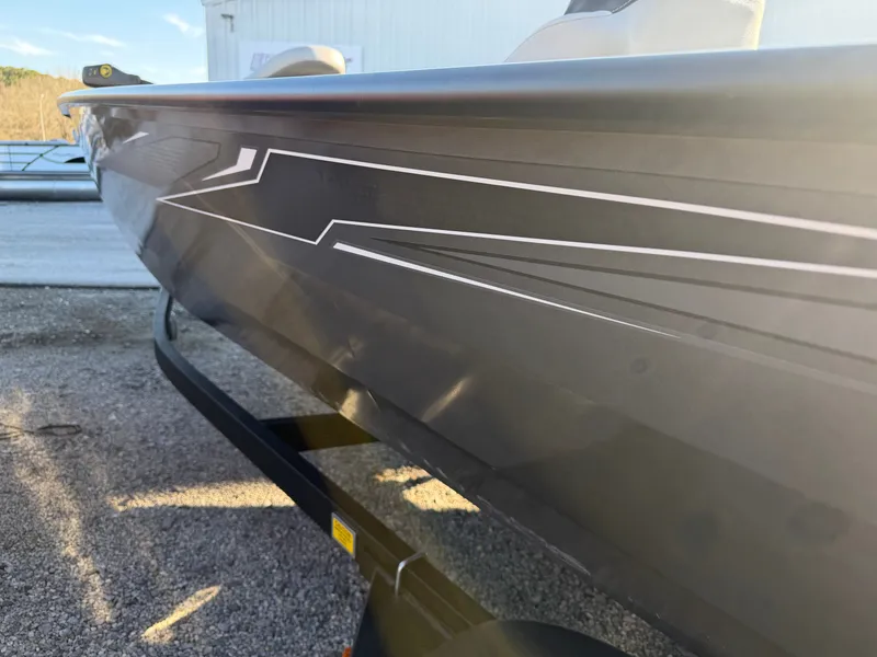 Slide: The Image of 2026 G3 SPORTSMAN 1710 SC boat with sleek design. - 4