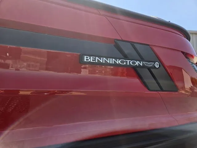 Slide: The Image of Bennington QX Quad Bench 30 QXFBX2 2026 - 8