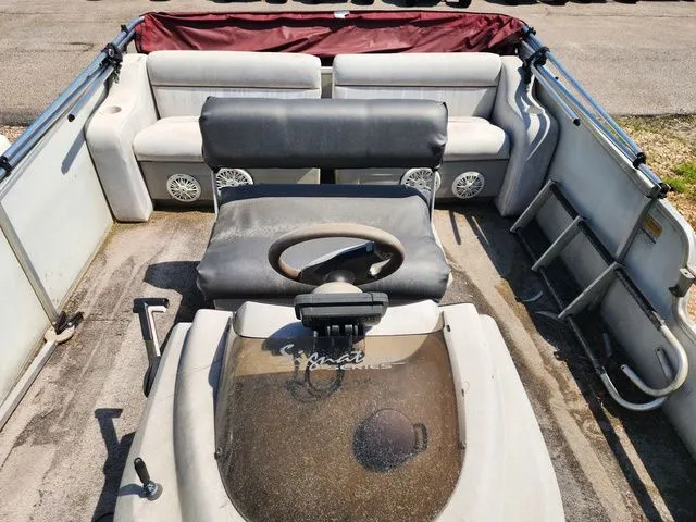 Slide: The Image of Interior view of a 1998 Sun Tracker BASS BUGGY 18 pontoon boat. - 6