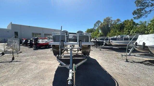 Slide: The Image of Sun Tracker Bass Buggy 16 XL Select 2026 - 4