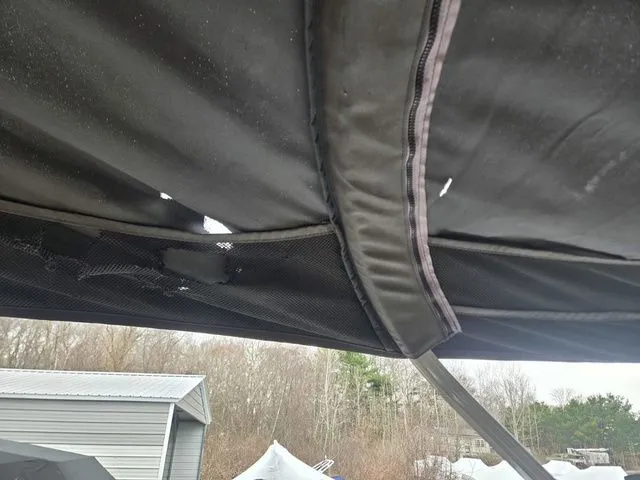 Slide: The Image of Regency 220 DL3 200 L Verado® Pro FourStroke (L4) 2016 - 19