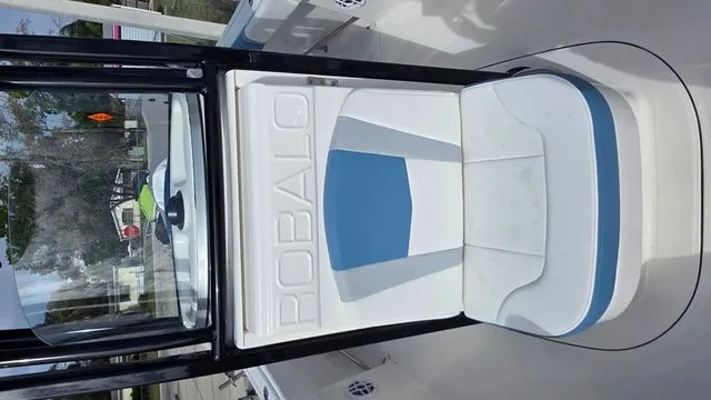 Slide: The Image of Robalo R230 Center Console 2026 - 14