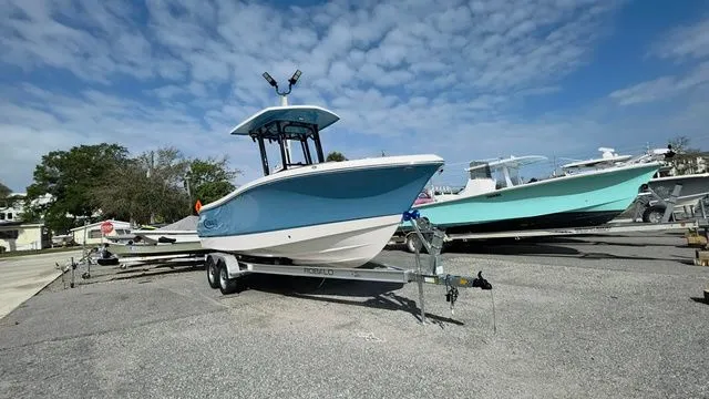 Slide: The Image of Robalo R230 Center Console 2026 - 6